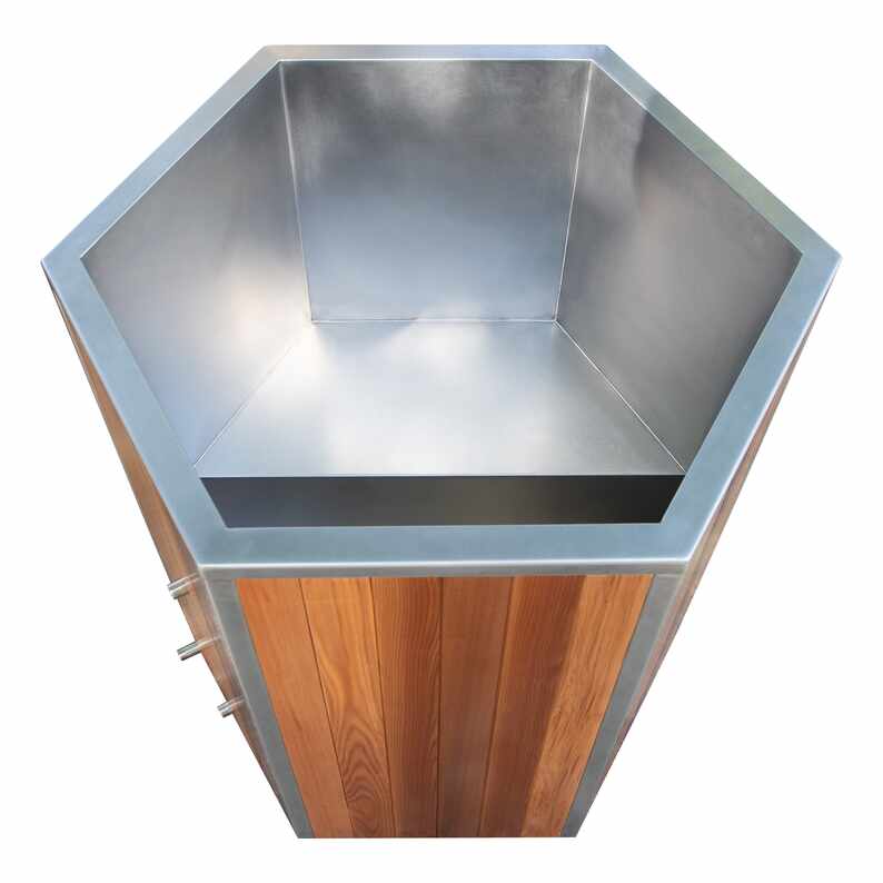 Cedar Cold Plunge Tub karo Langkah Akses